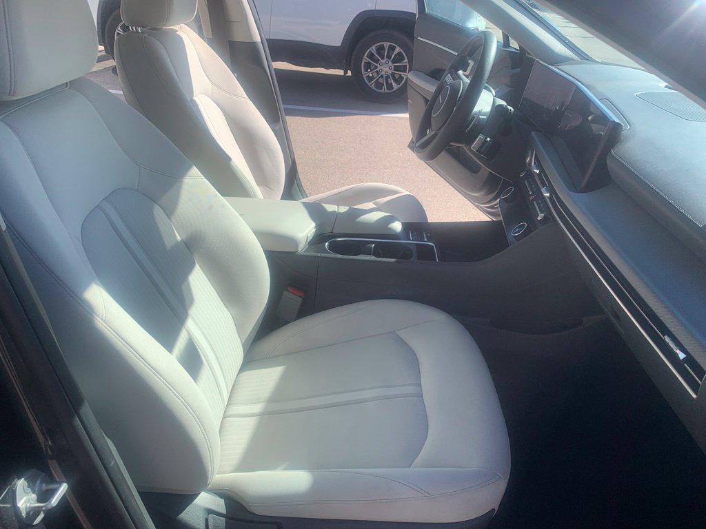 2025 Hyundai Sonata SEL - Photo 17