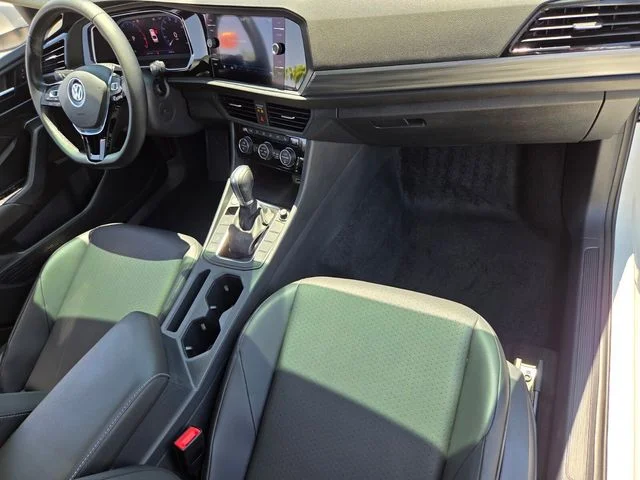 Used 2019 White Volkswagen SEL image 16