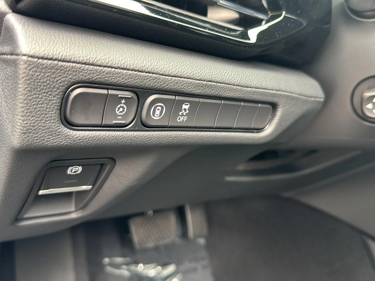 New 2026 Majestic Black Pearl Acura SH-AWD image 32