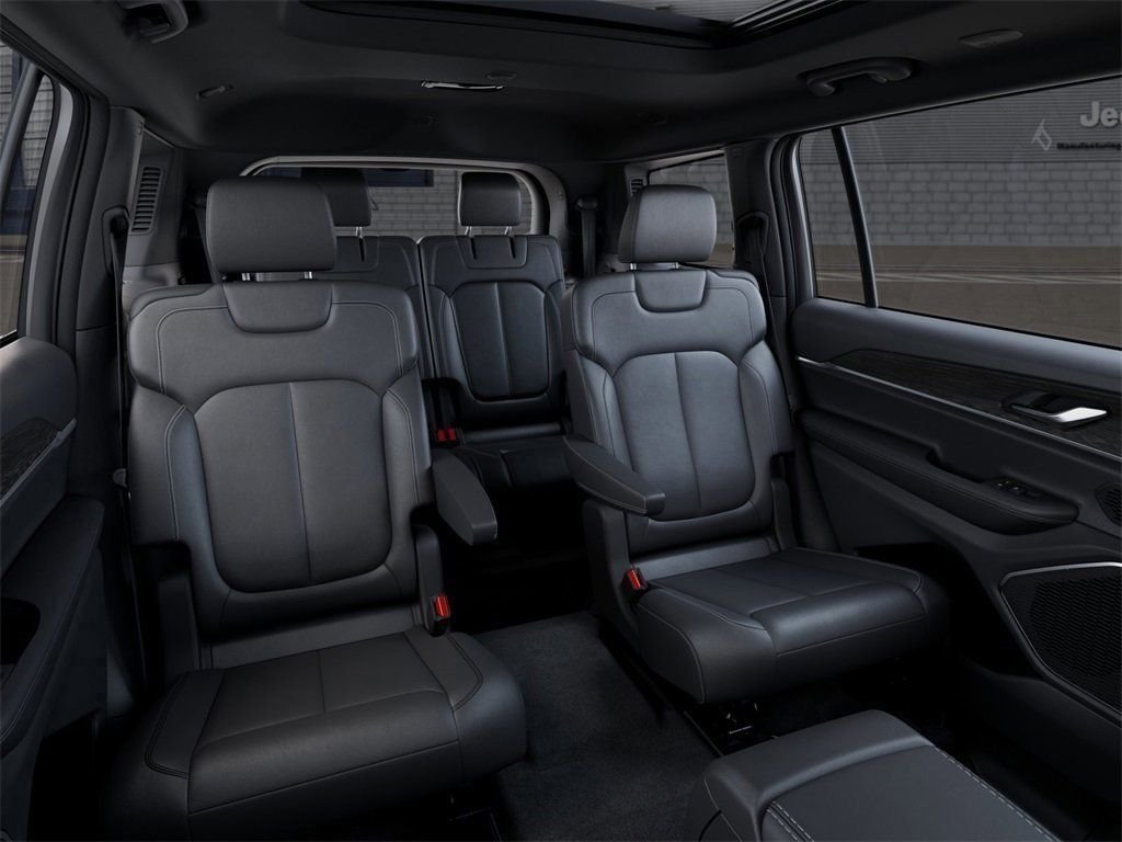 New 2026 Baltic Gray Metallic Clear-Coat Exterior Paint Jeep Limited image 15