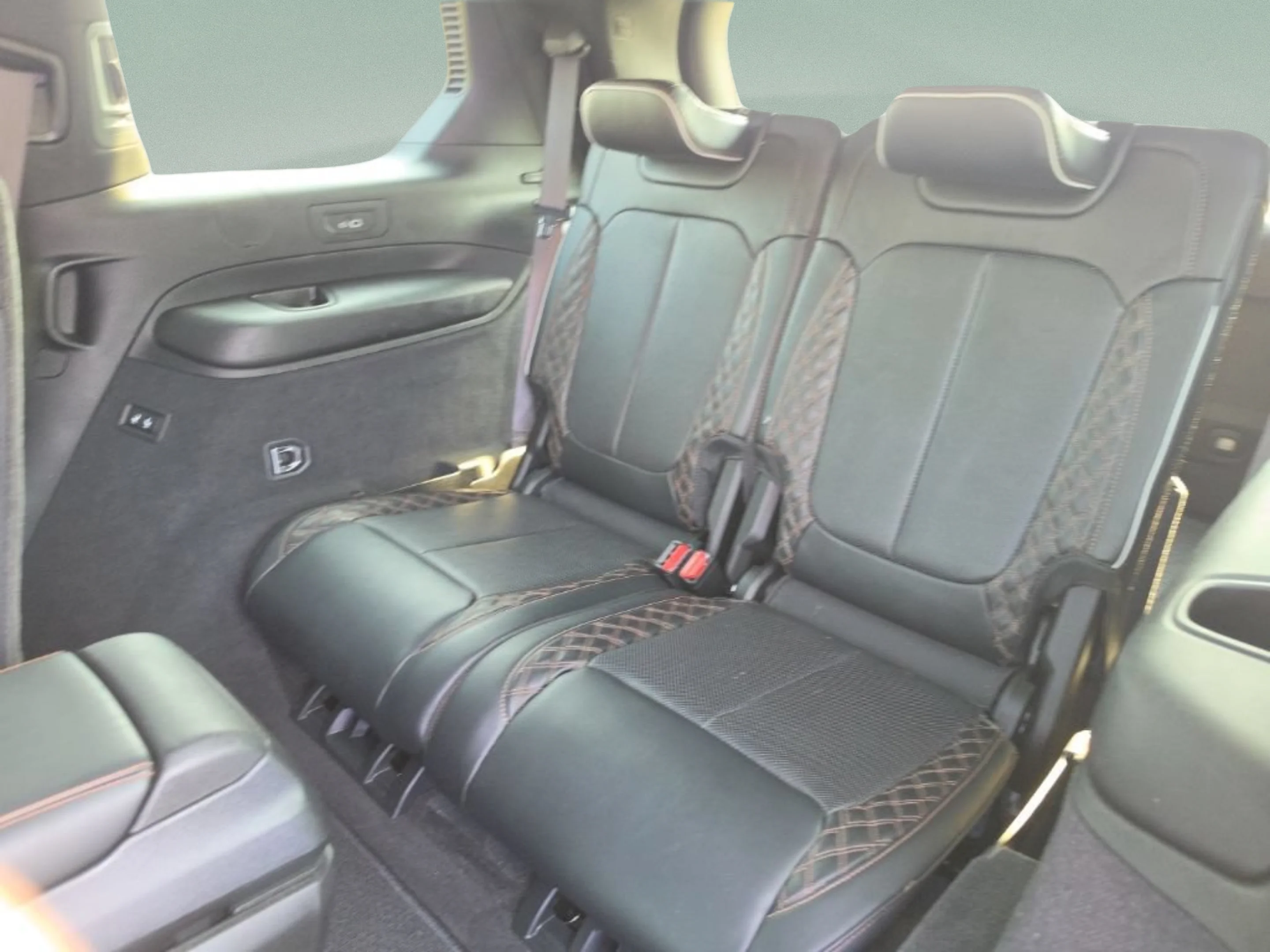 Used 2021 Diamond Black Crystal Pearlcoat Jeep Summit image 23