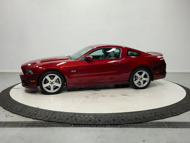 Used 2014 Red Ford GT Premium image 5