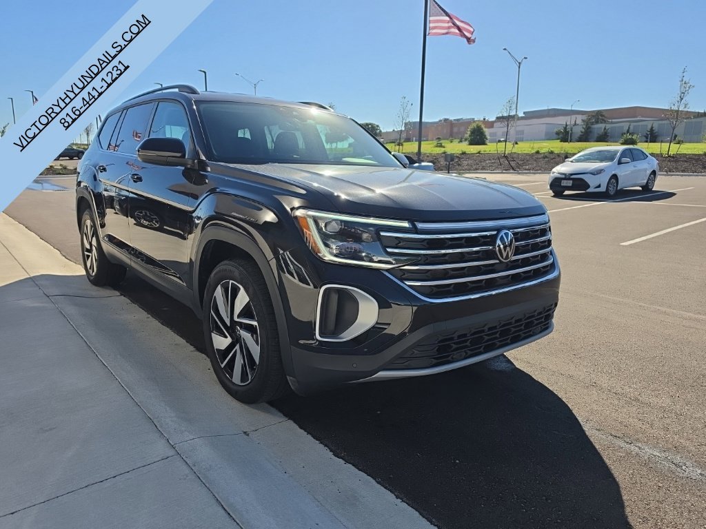 Used 2026  Volkswagen SE w/Technology image 9