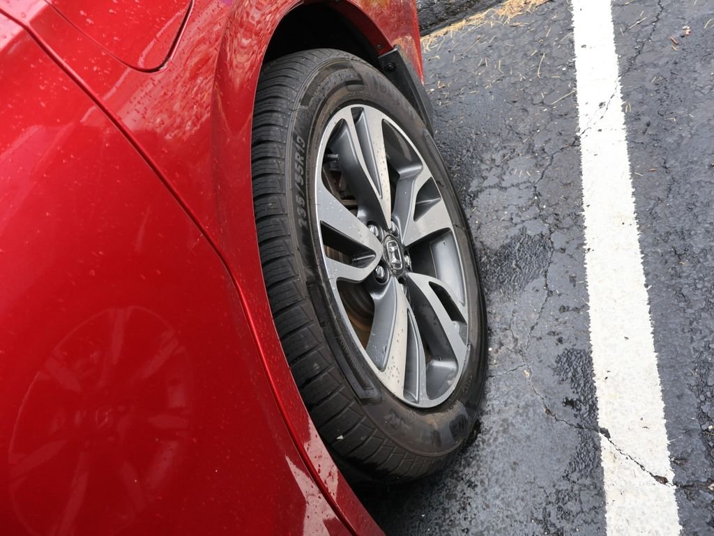 Used 2023 Red Honda Touring image 12