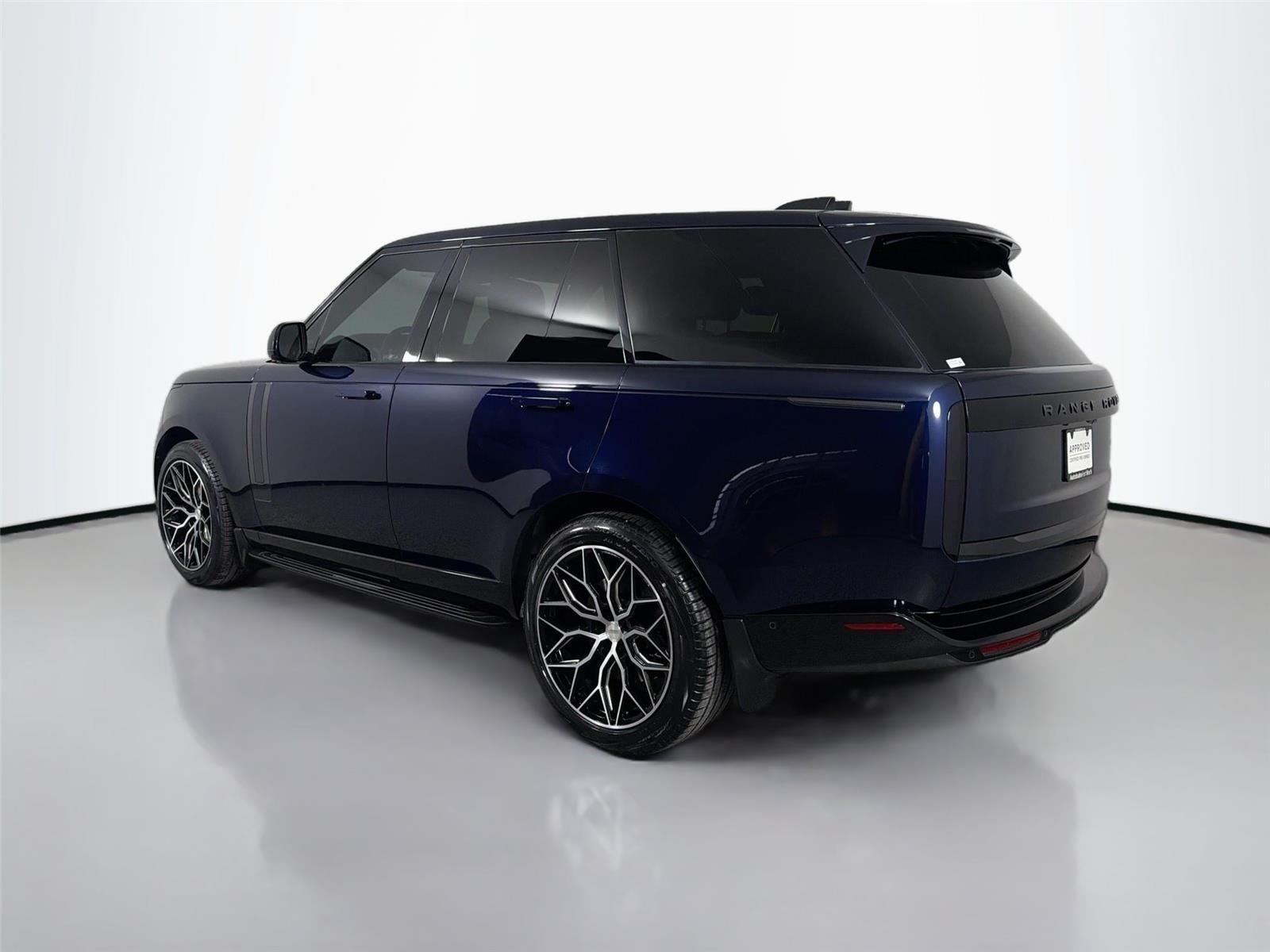 Used 2023 Portofino Blue Land Rover P530 SE V8 image 7