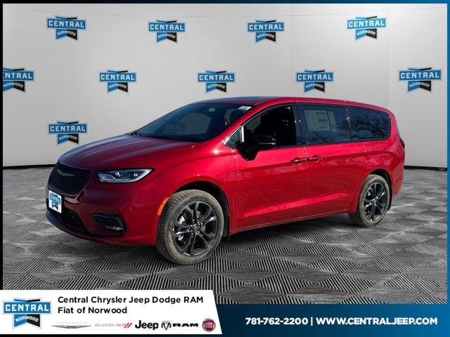 New 2026 Red Hot Pearl-Coat Exterior Paint Chrysler Select image 1
