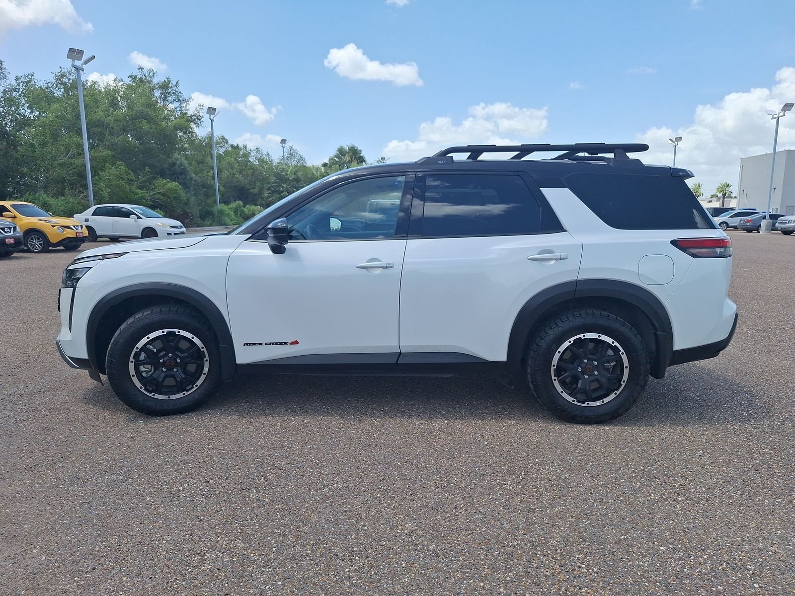 Used 2026 White Nissan Rock Creek image 4