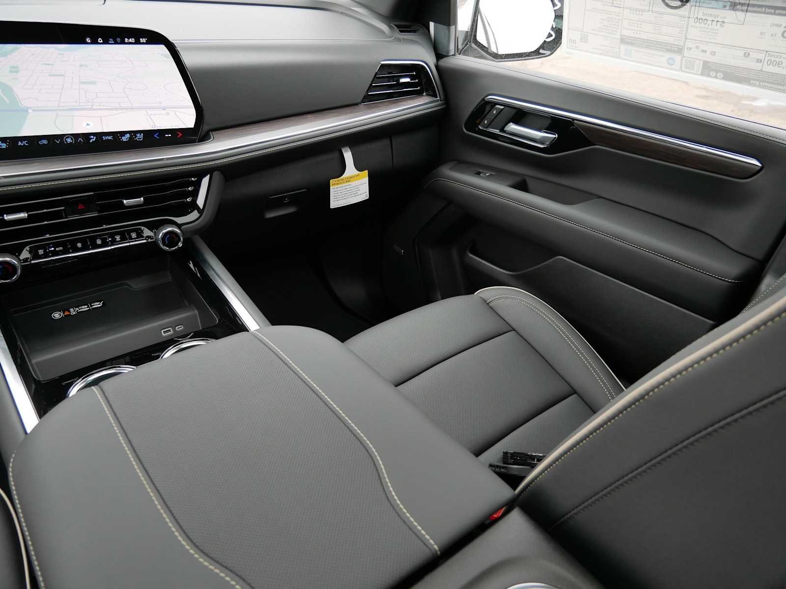 2026 Chevrolet Suburban Premier - Photo 15