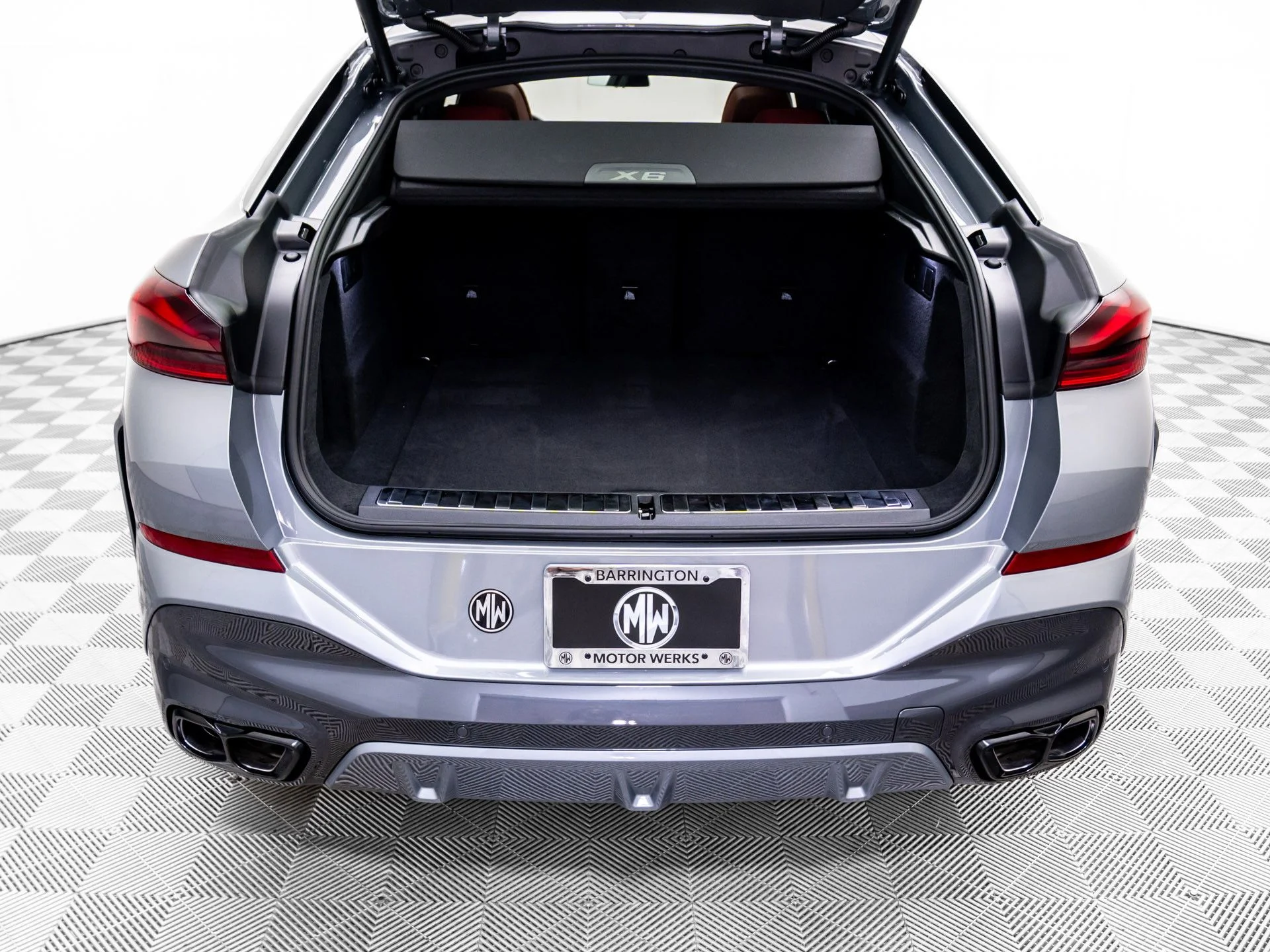 New 2026 Gray BMW M60i image 31