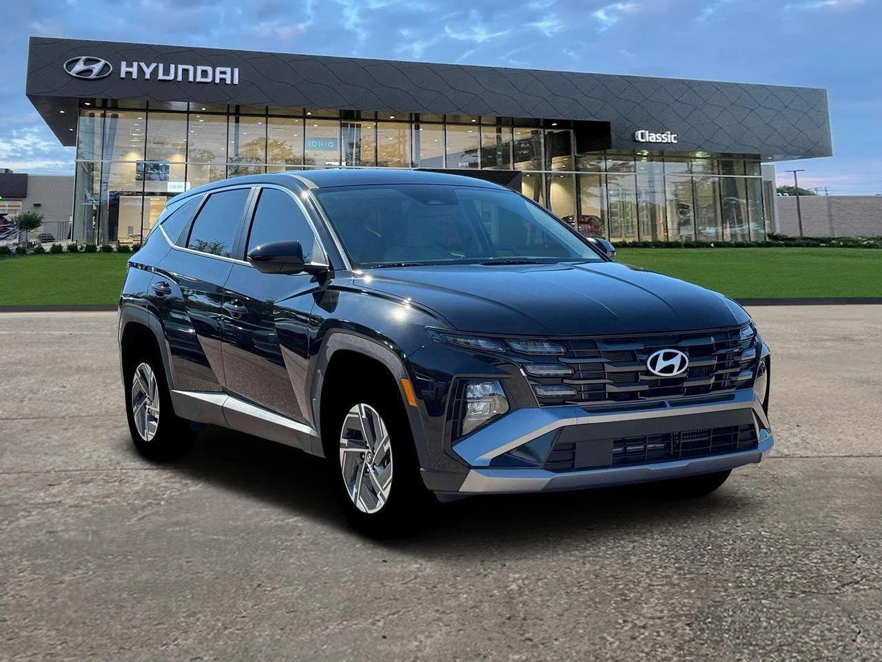 New 2026 Ash Black Hyundai Blue SE image 11