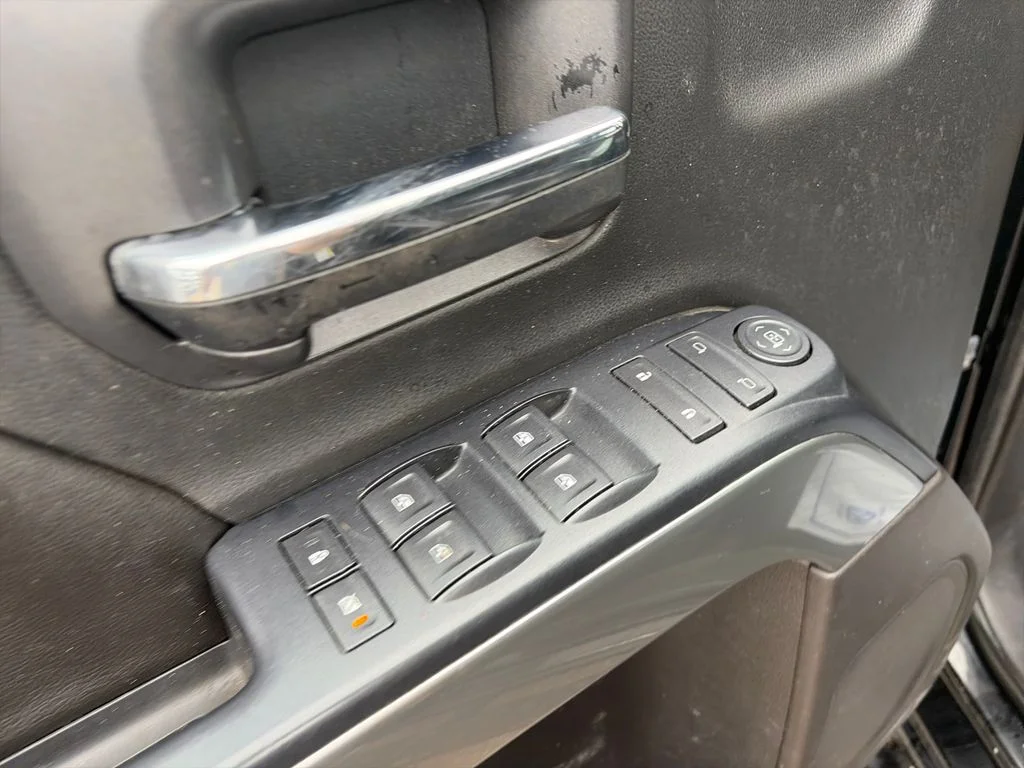 Used 2017 Black Chevrolet LT image 18