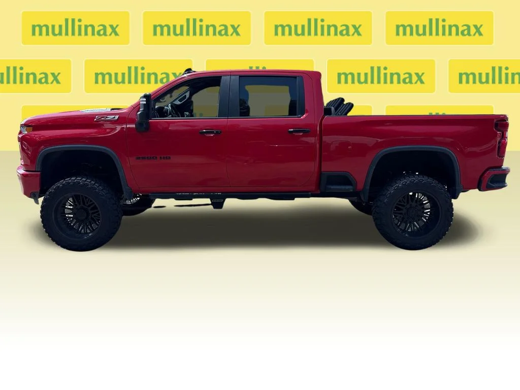 Used 2021 Red Chevrolet LT image 9
