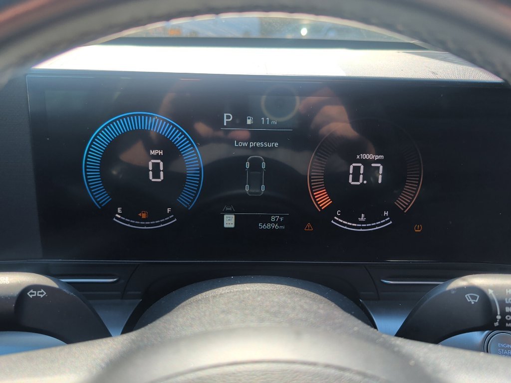 Used 2025 Blue Hyundai SEL image 13