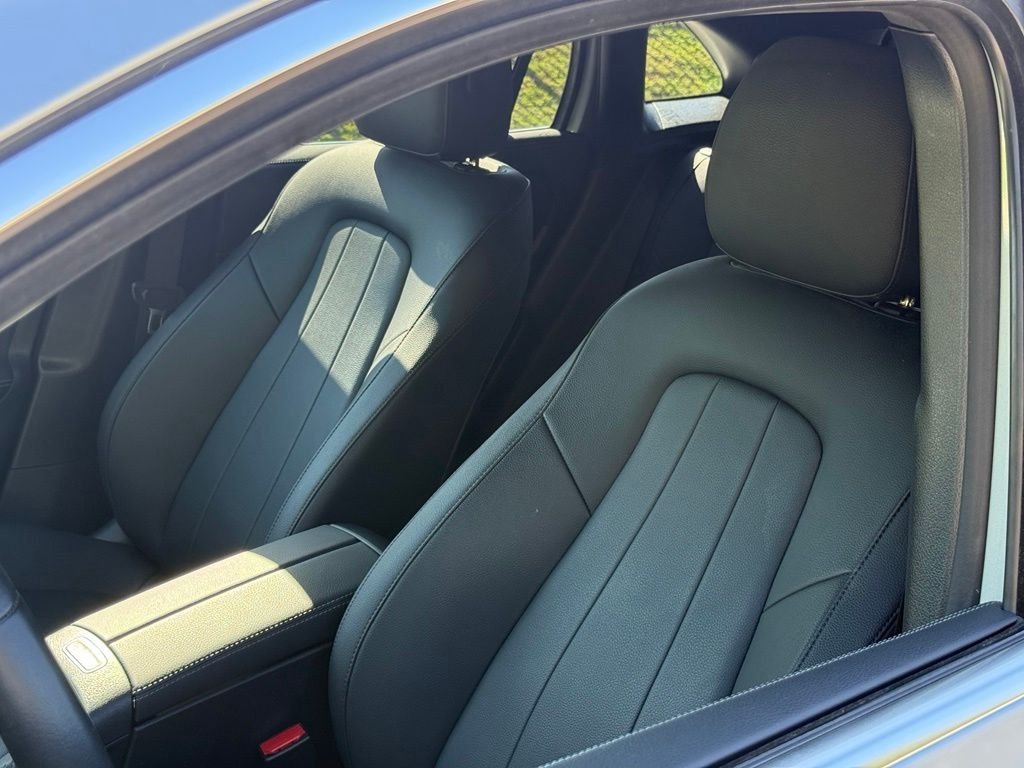 Used 2025  Mercedes-Benz GLA 250 image 16