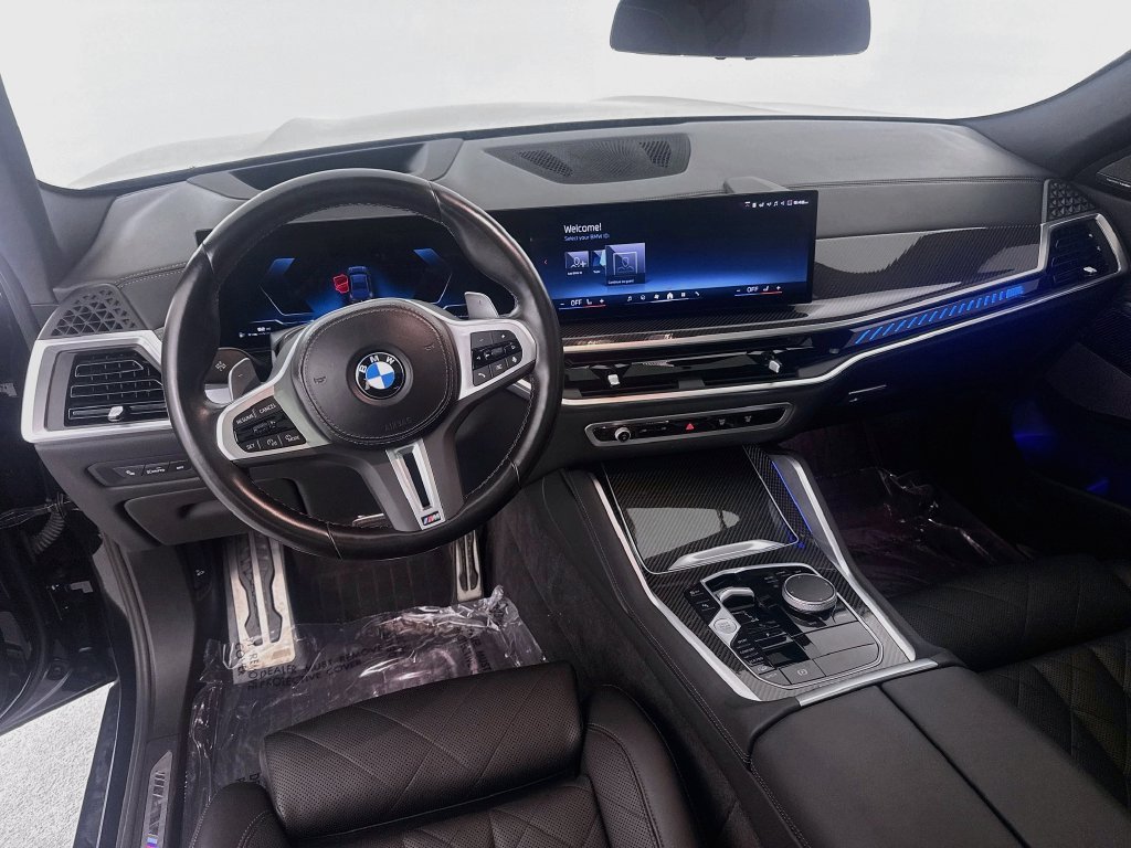 Used 2024 Black BMW M60i image 22