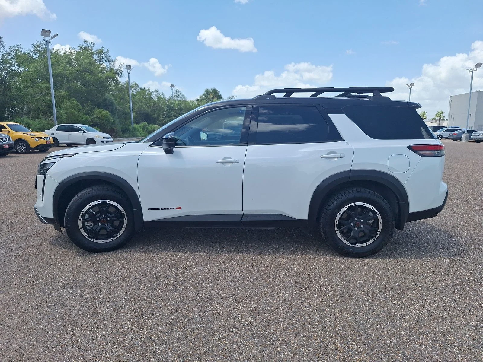 Used 2026 White Nissan Rock Creek image 4