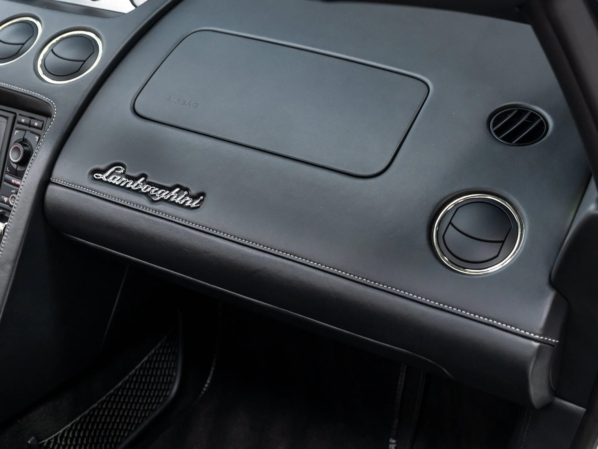 Used 2011 Grigio Thalasso Metallic Lamborghini LP560-4 image 69