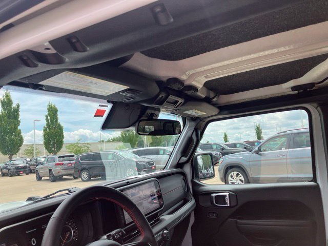 Used 2024 Bright White Clearcoat Jeep Rubicon image 15