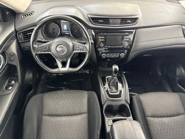 Used 2017 Silver Nissan SV image 22