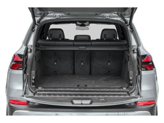 New 2026 Carbon Black Metallic BMW xDrive50e image 13