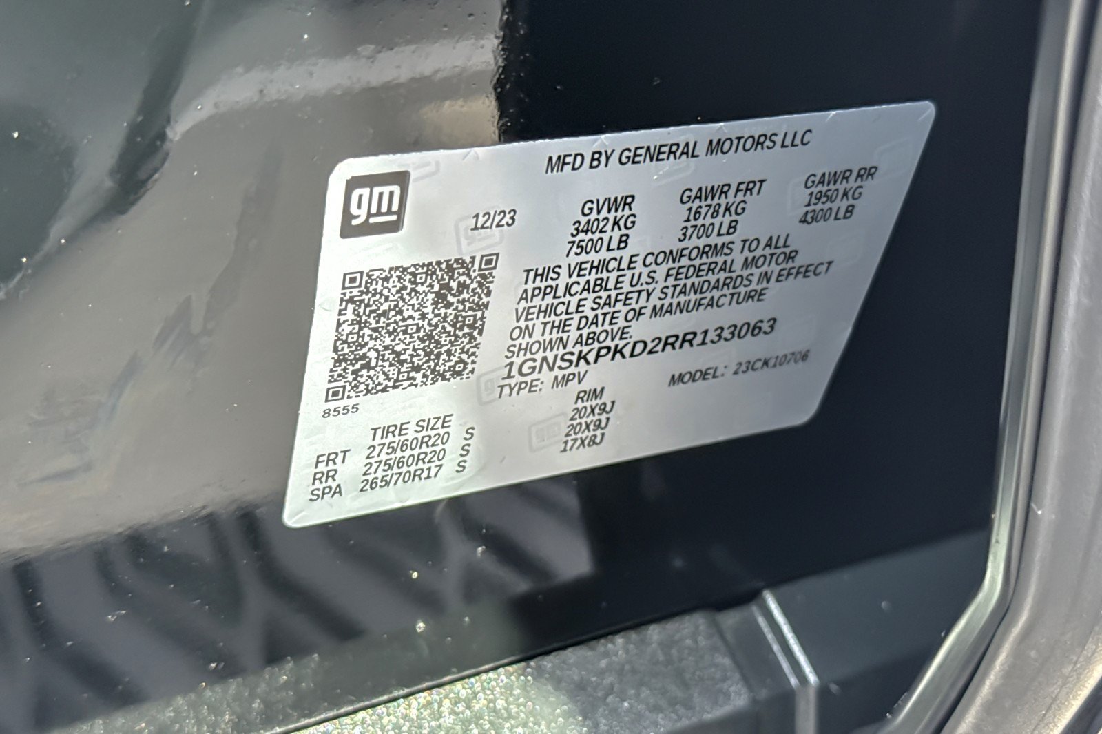 Used 2024 Black Chevrolet Z71 image 29