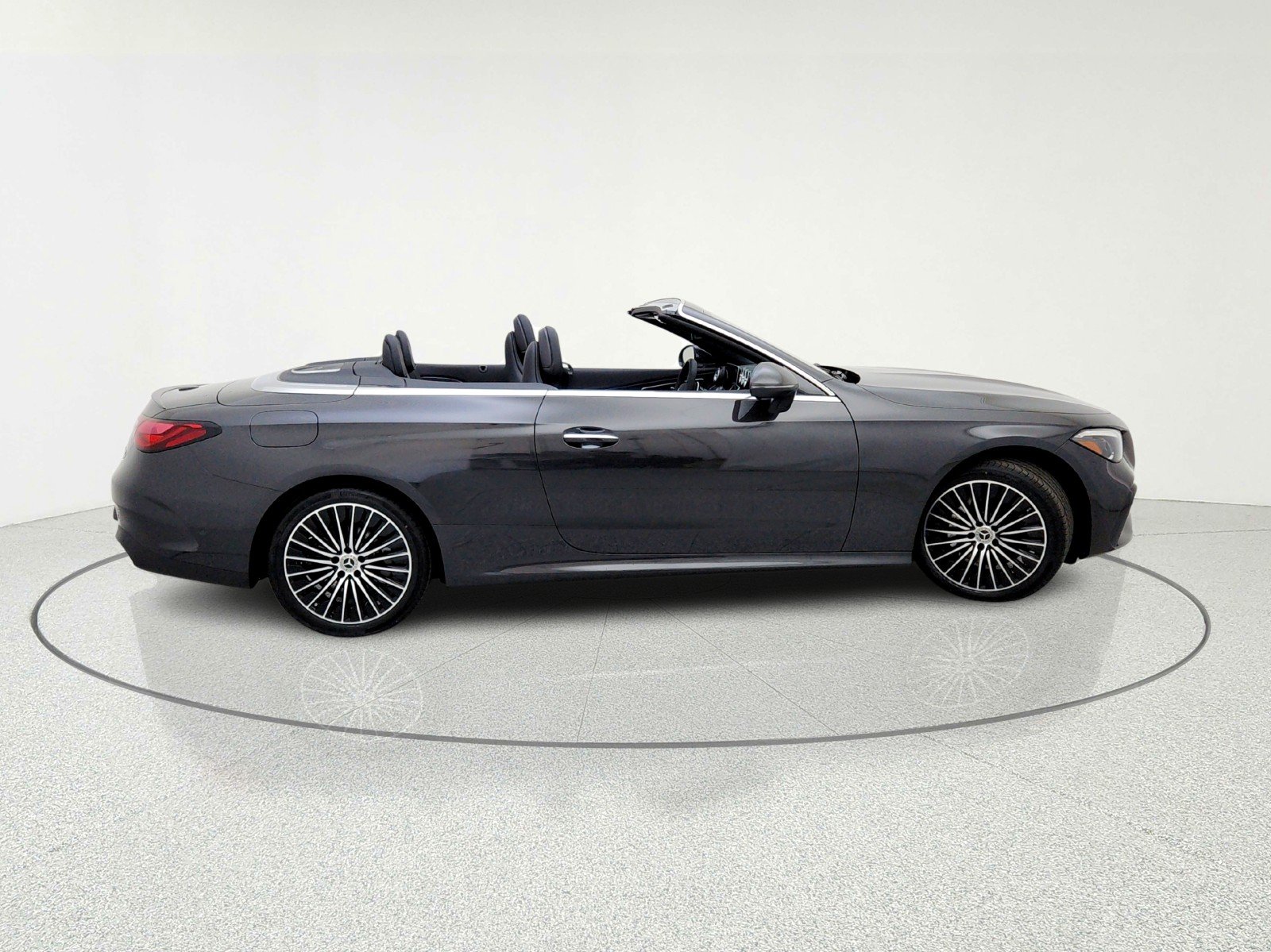 Certified Used 2026 Graphite Grey Metallic Mercedes-Benz CLE 300 image 8