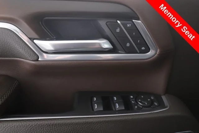 Used 2025 Black GMC Denali image 20