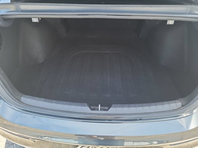 Used 2021 Gray Kia LXS image 35