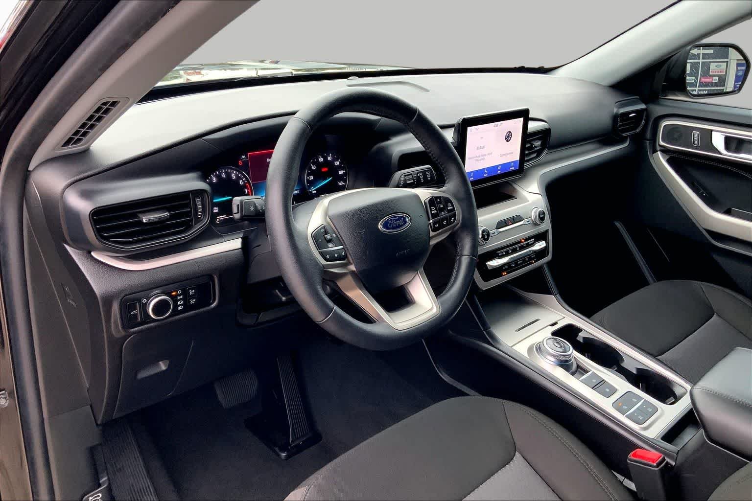 Used 2024 Agate Black Ford XLT image 18
