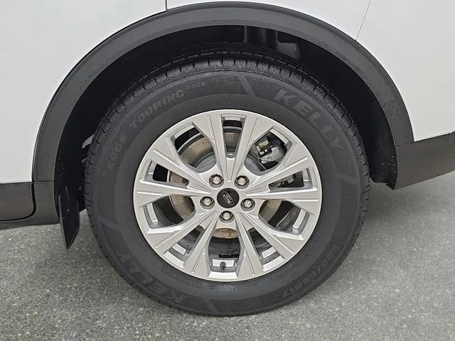 Certified Used 2023 Oxford White Ford Active image 29