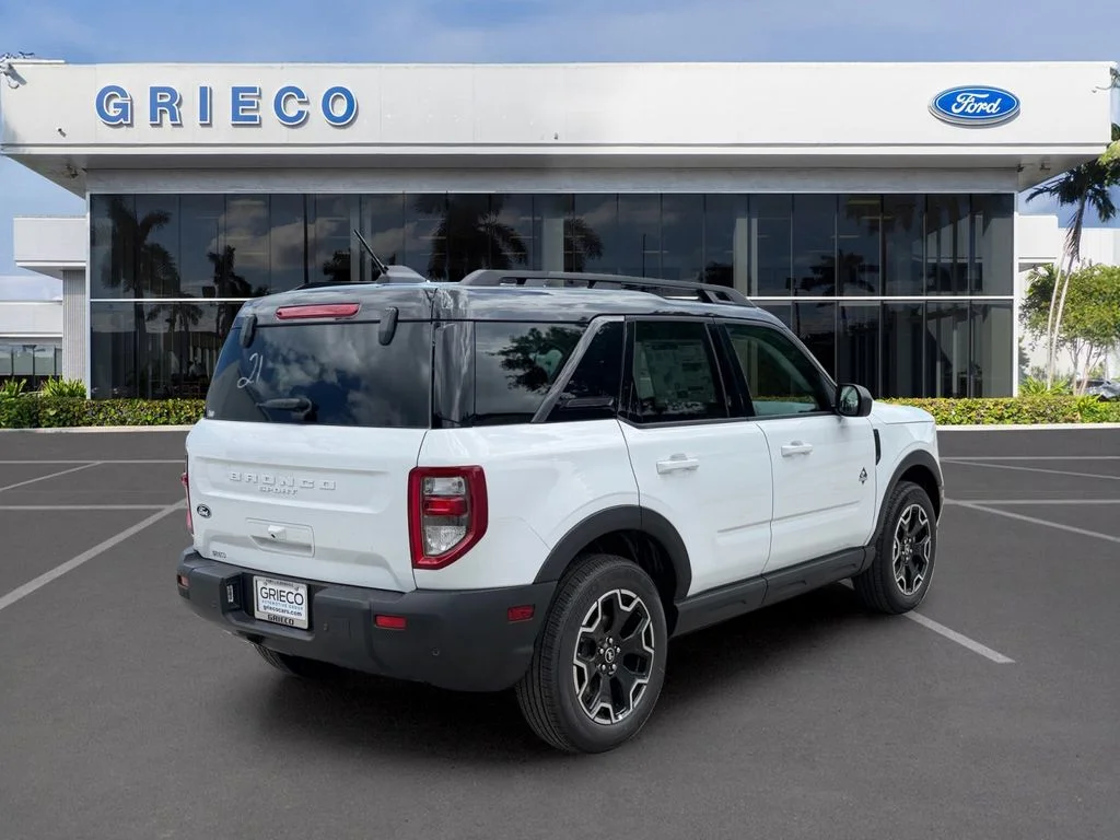 New 2026 Oxford White Ford Outer Banks® image 7