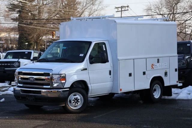 2026 Ford E-Series Cutaway Base - Photo 32
