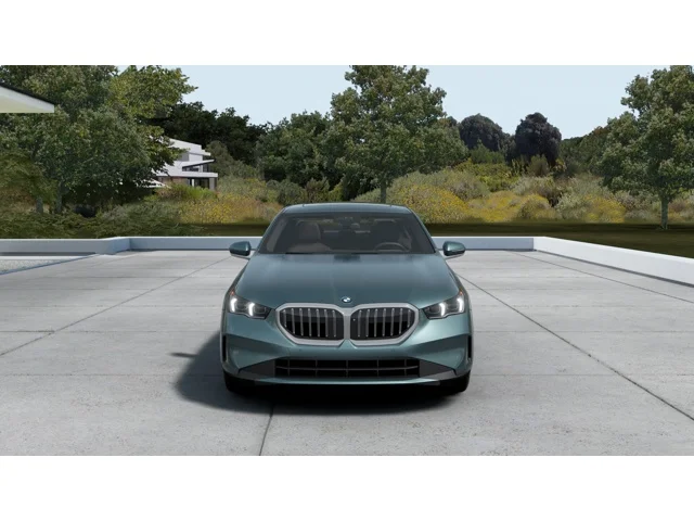 New 2026 Cape York Green Metallic BMW 530i xDrive image 3