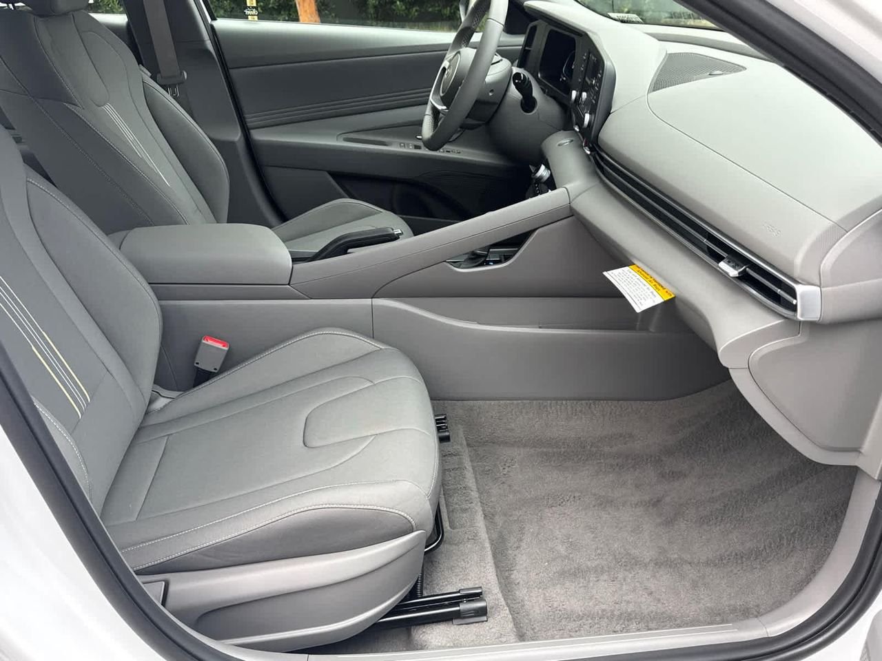 New 2026 Serenity White Hyundai SEL Sport image 10
