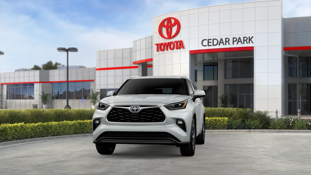 New 2026 Wind Chill Pearl Toyota XLE image 18