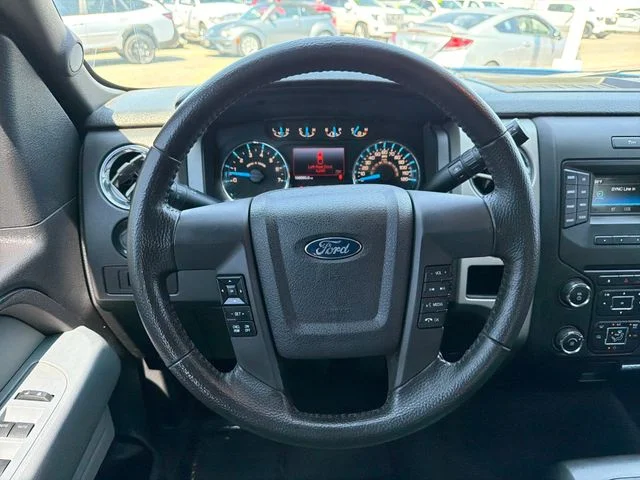 Used 2014 Blue Ford XLT image 10