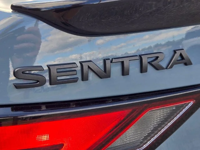 Used 2025 Gray Nissan SR image 18