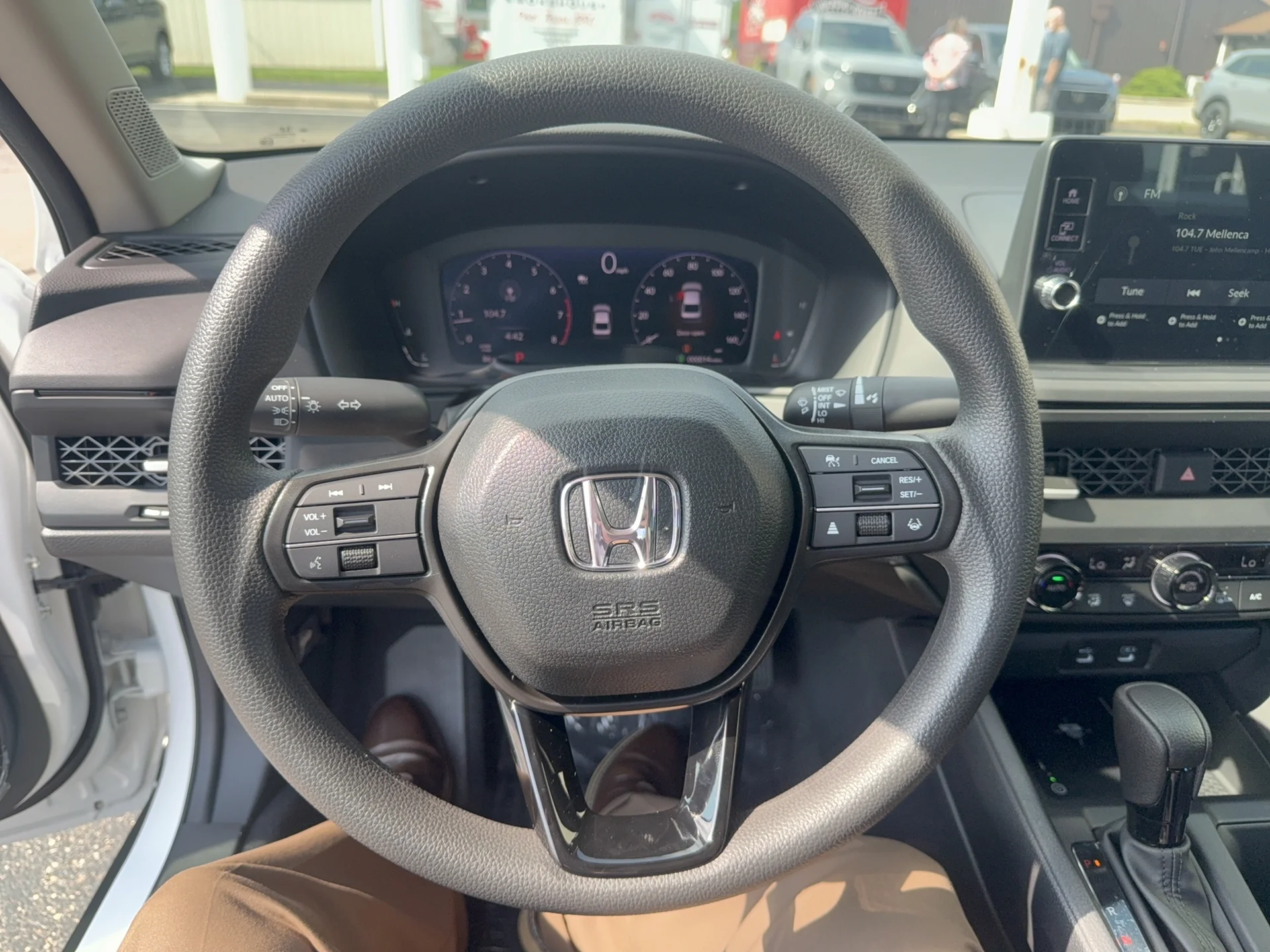New 2026 Platinum White Pearl Honda SE image 13