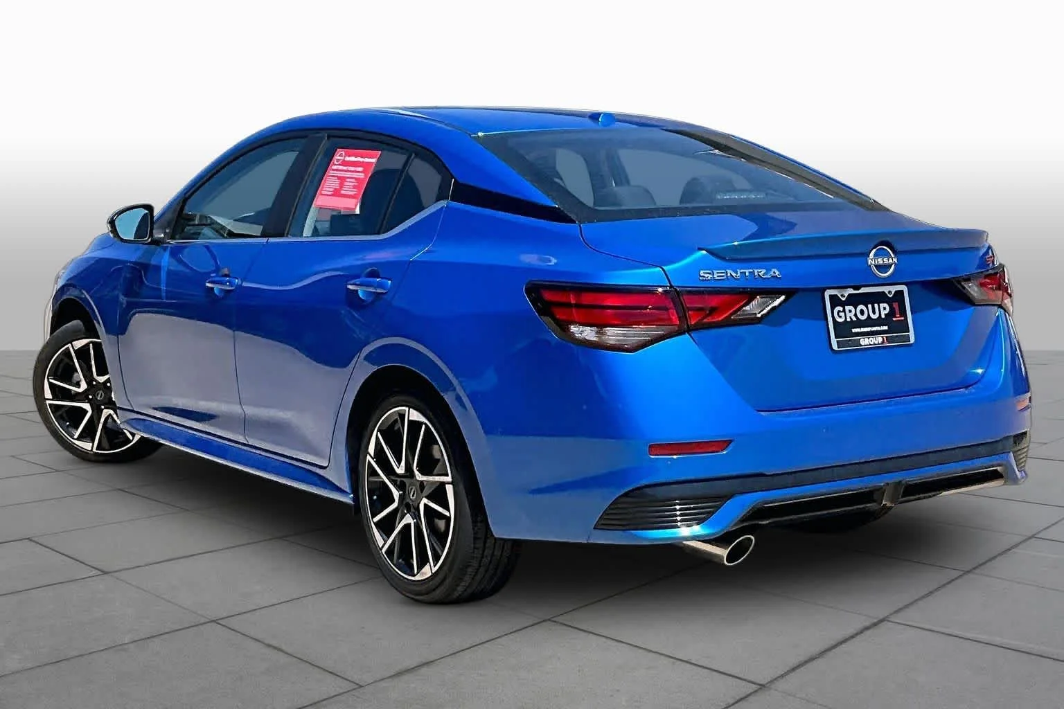 Used 2025 Electric Blue Metallic Nissan SR image 12