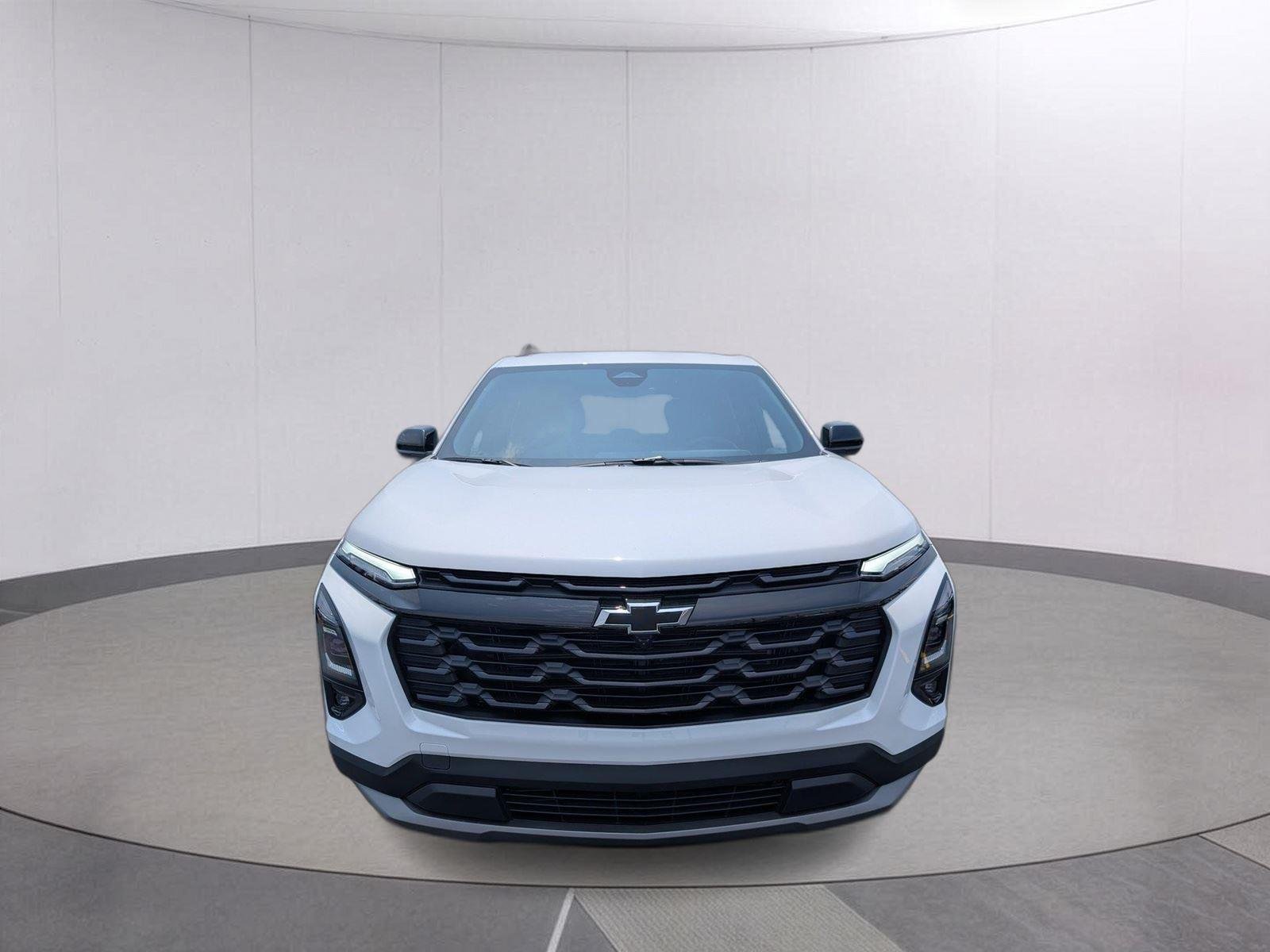 New 2026 Summit White Chevrolet LT image 30