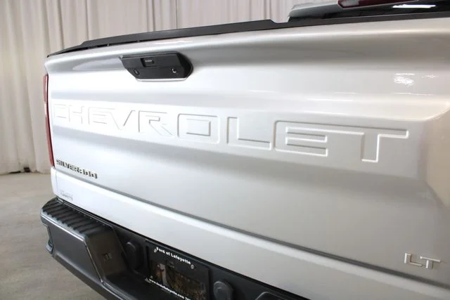 Used 2020 Silver Chevrolet LT image 27