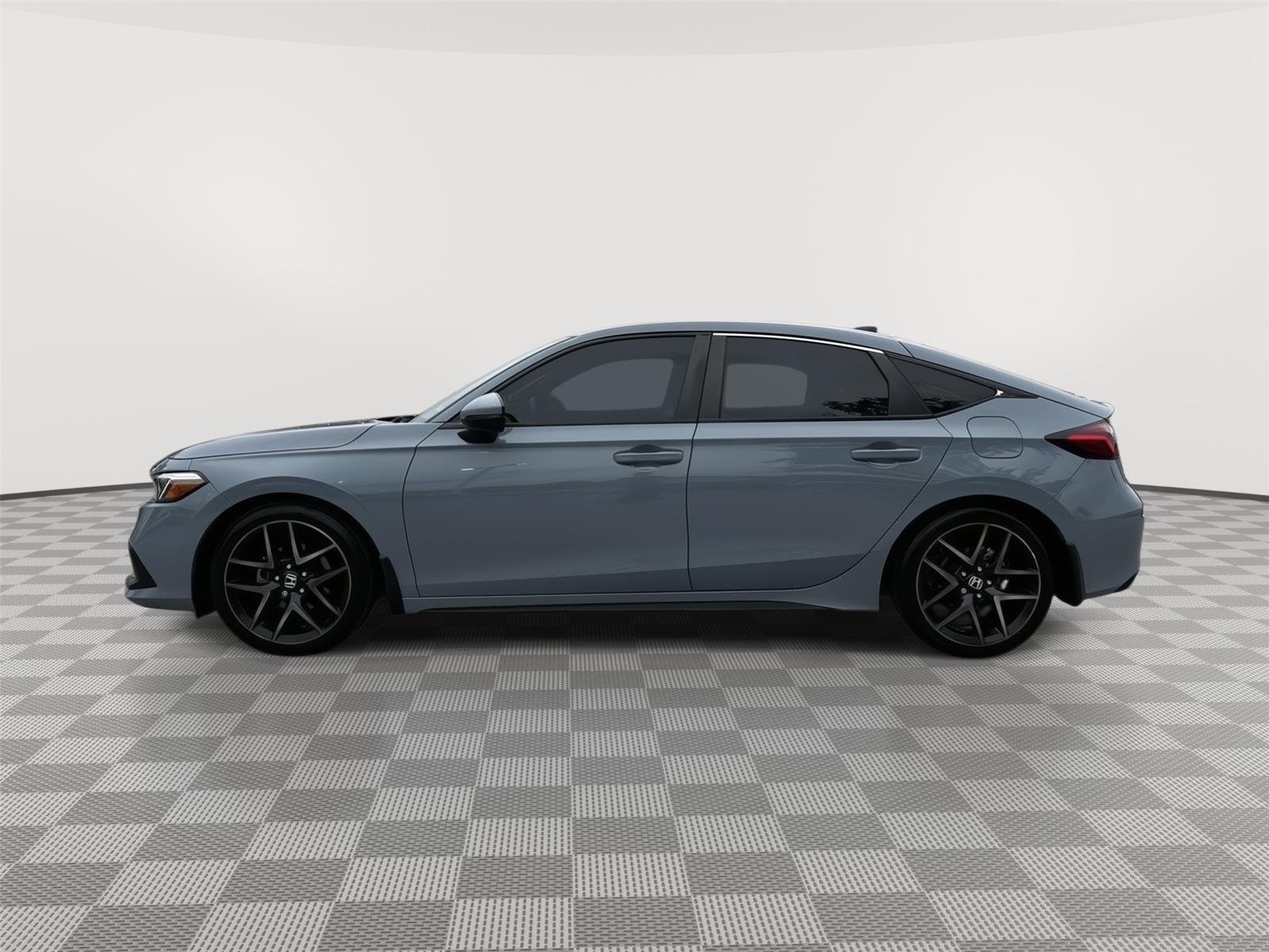 Used 2022 Sonic Gray Pearl Honda Sport Touring image 3