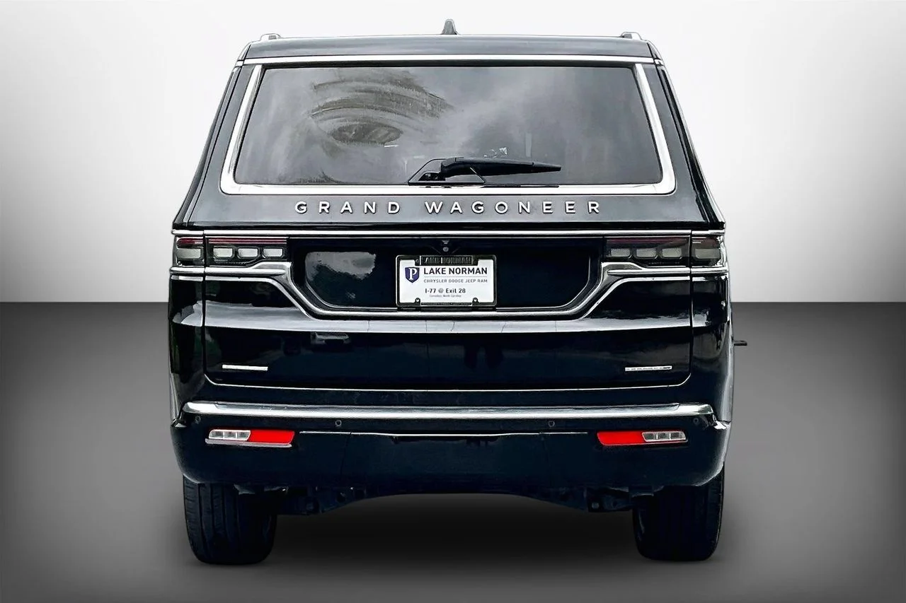 Used 2023 Black Jeep Series II image 7
