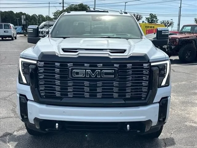 New 2026 Glacier White Tricoat GMC Denali Ultimate image 4