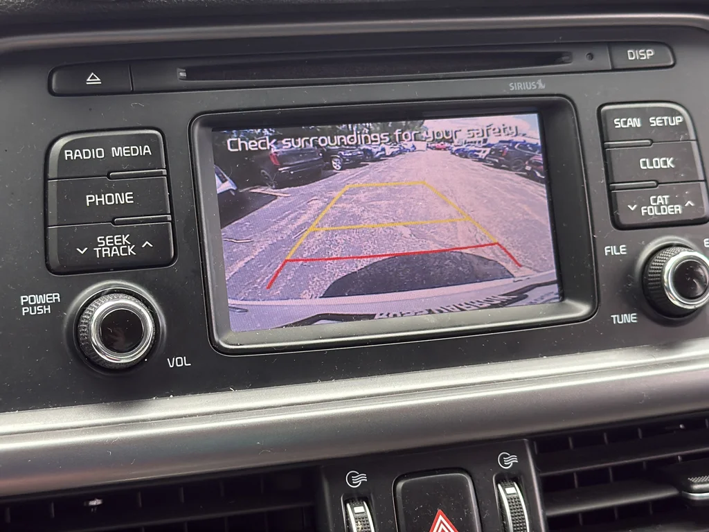 Used 2016 White Kia LX image 19