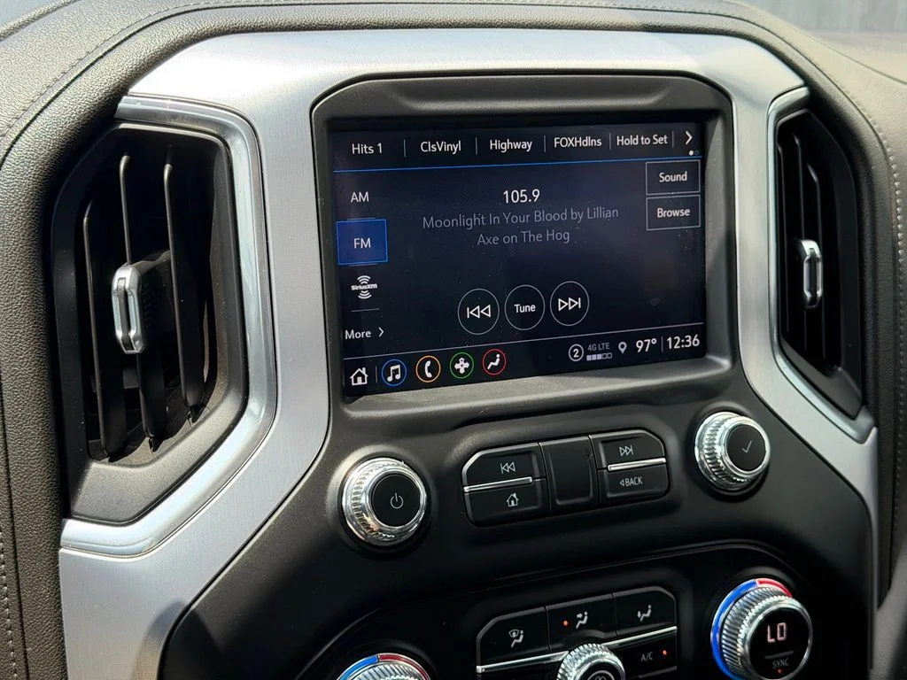 Used 2021 White GMC SLT image 12