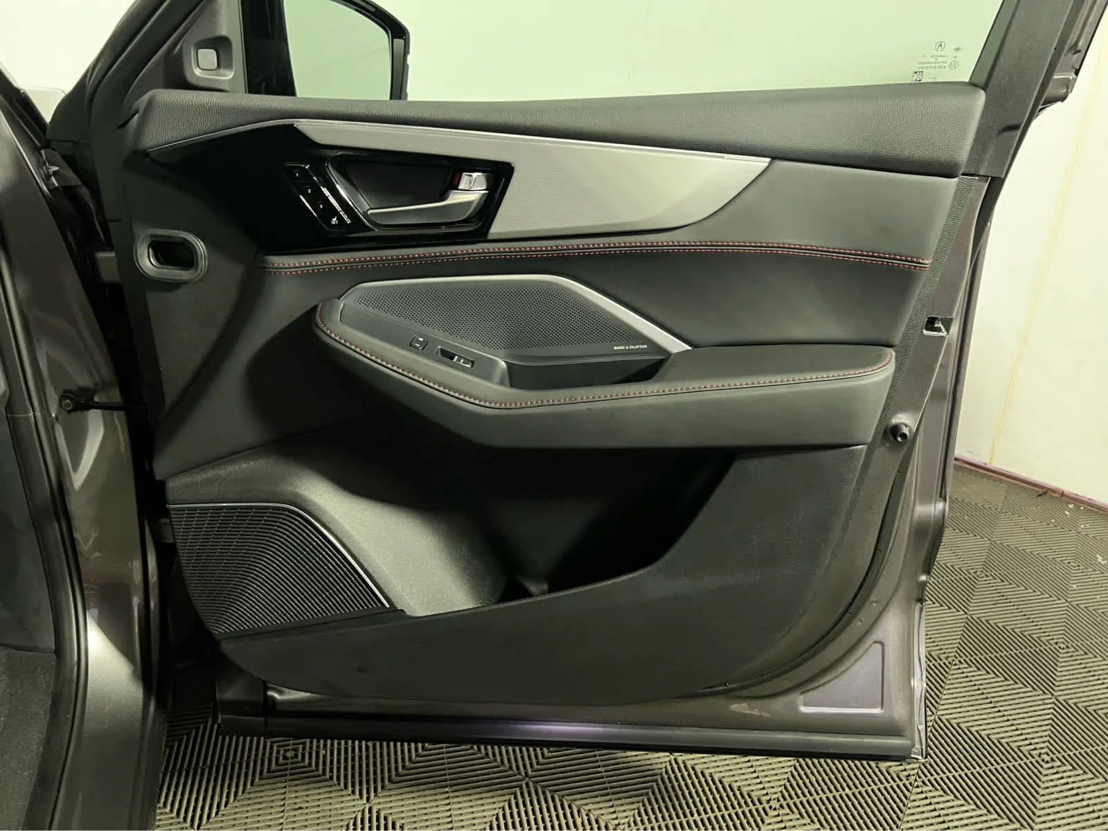 Used 2026 Liquid Carbon Metallic Acura w/A-Spec Package image 34