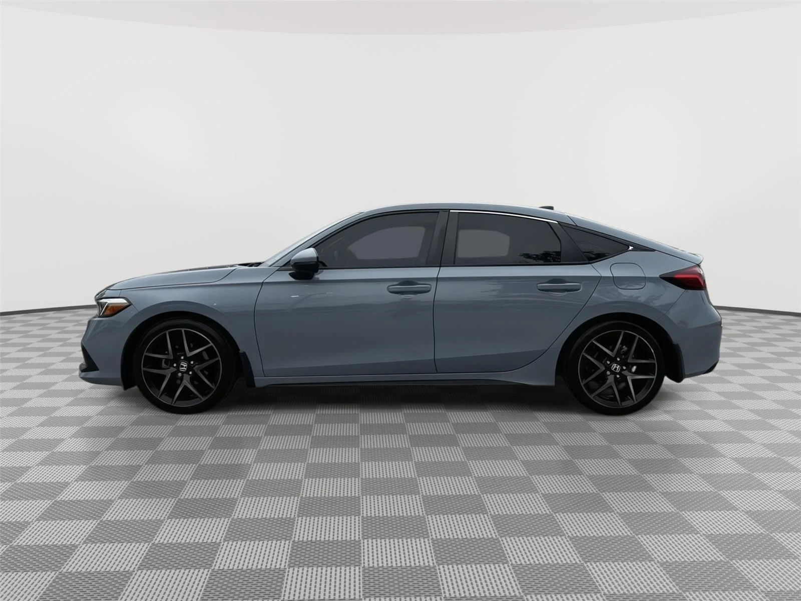 Certified Used 2022 Sonic Gray Pearl Honda Sport Touring image 3