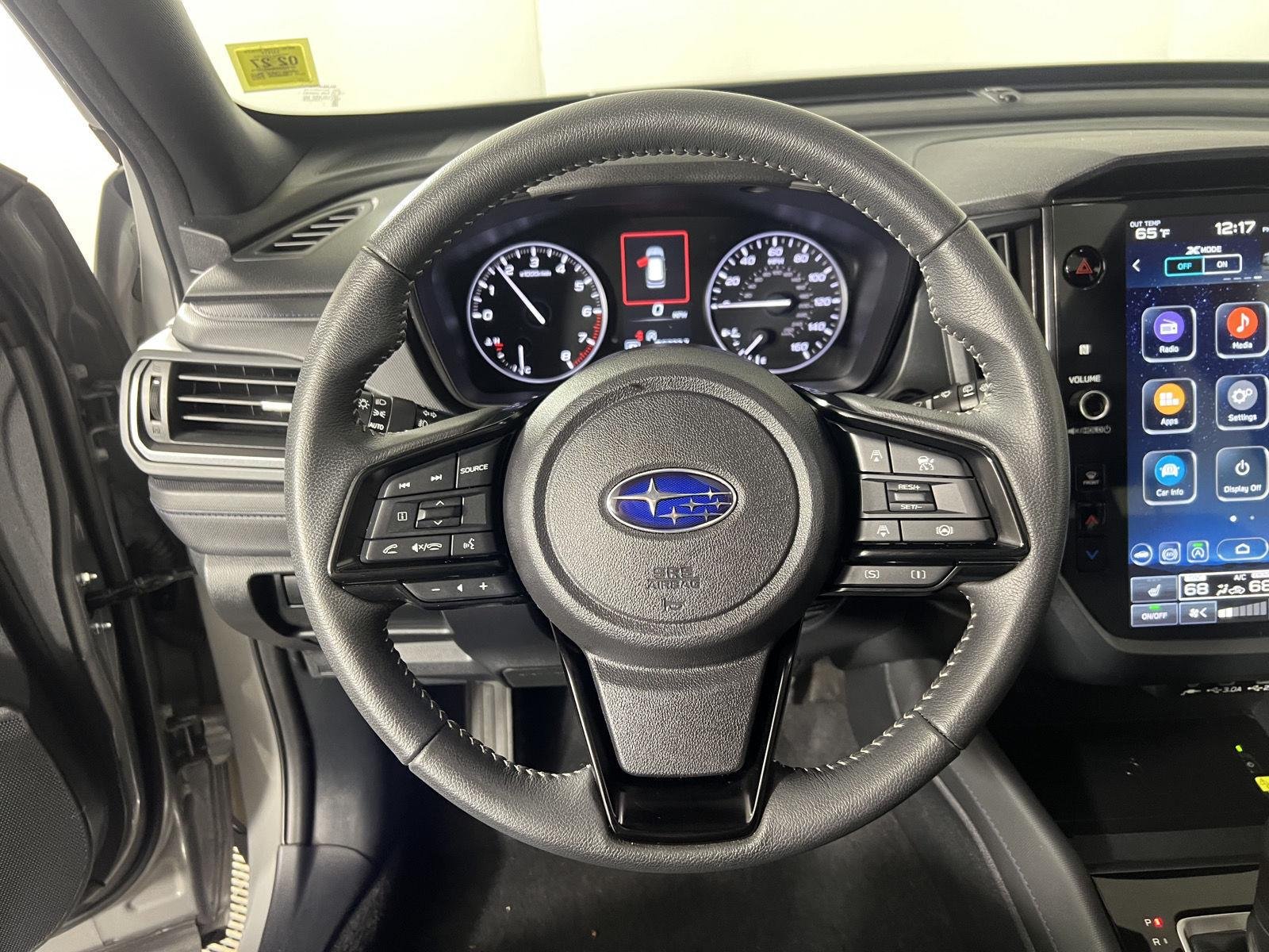 Used 2025 River Rock Pearl Subaru Premium image 35
