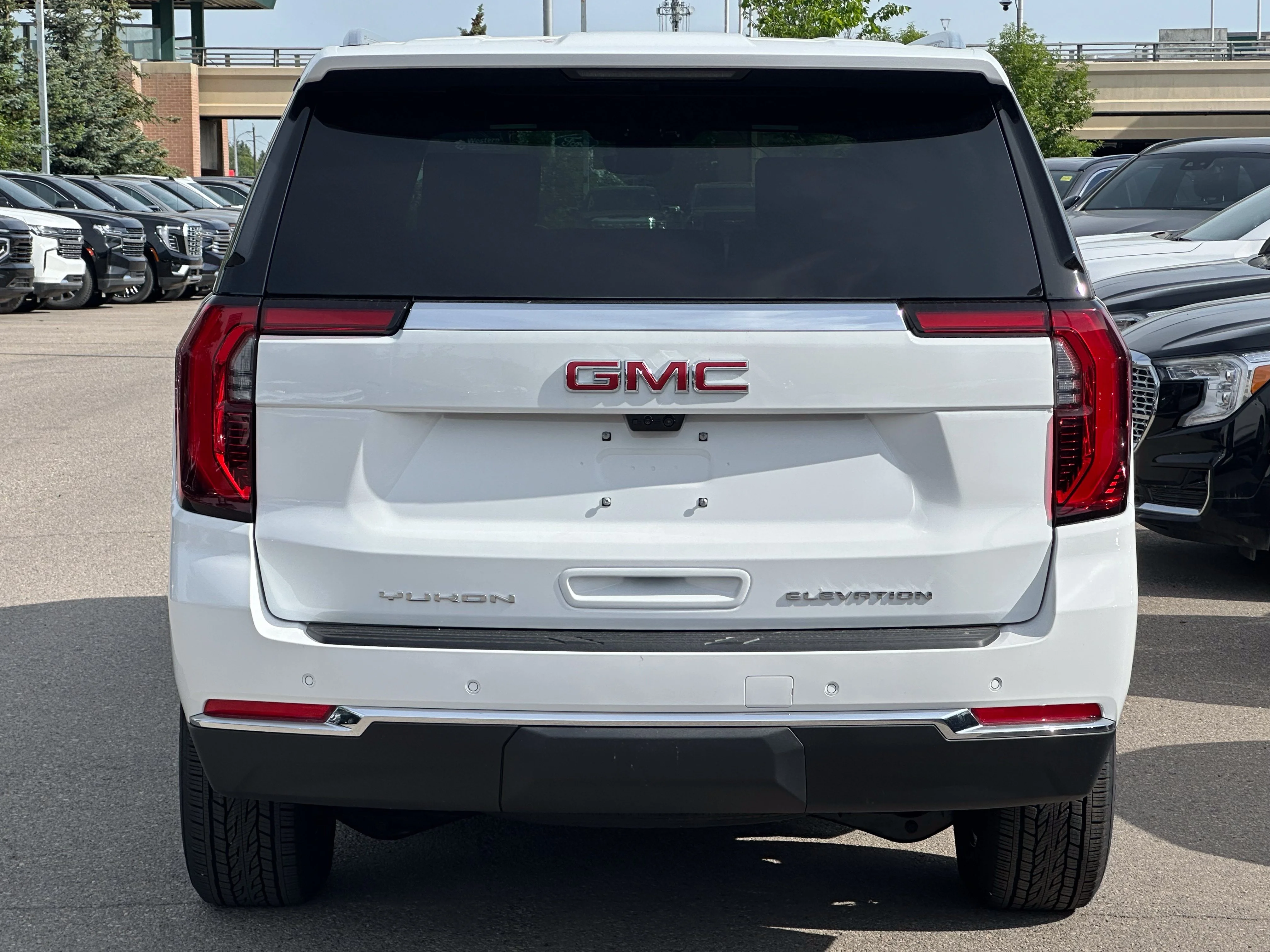 New 2026 Summit White GMC Elevation image 5